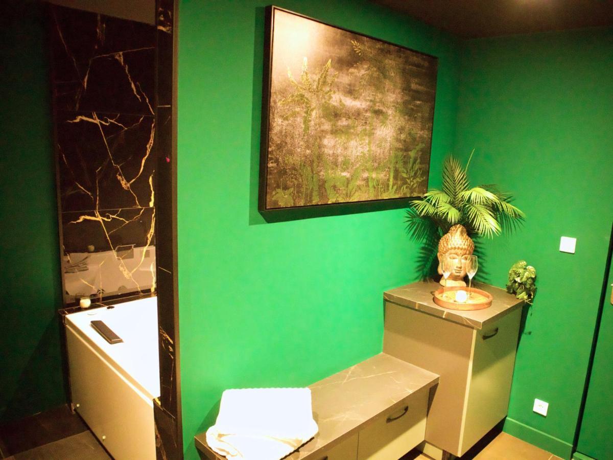 Apartment Sejour Detente A Saint-omer - Jacuzzi Prive, Terrasse, Centre-ville Et Parking Gratuit *